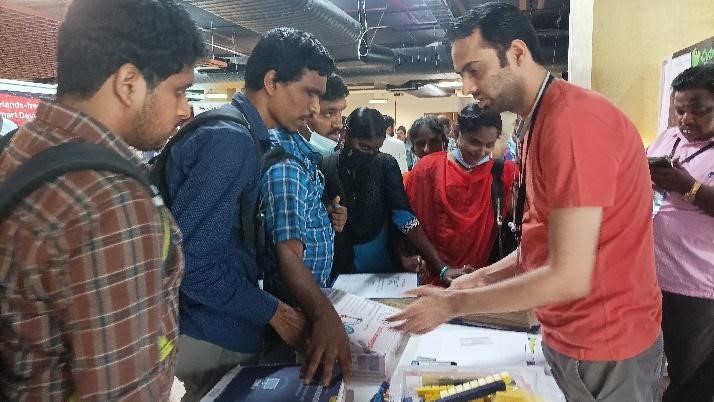 KVF Staff at a stall 